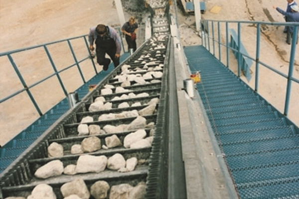 Steep Incline Conveyor Belts